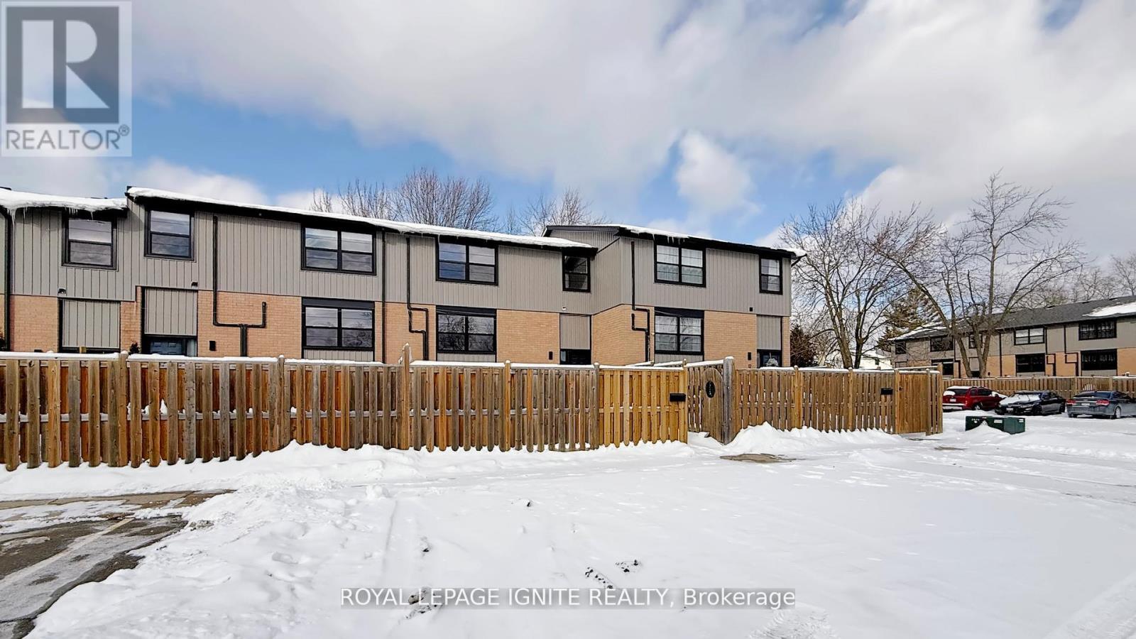 10 - 105 Andover Drive, London South, Ontario  N6J 4B1 - Photo 2 - X12918880