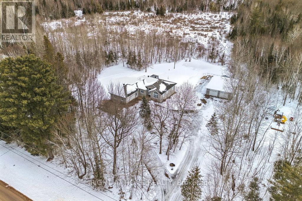 80 Rahns Road, Laurentian Valley, Ontario  K8A 0H8 - Photo 45 - X12918894