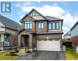22 BETTSCHEN LANE, Wilmot, Ontario