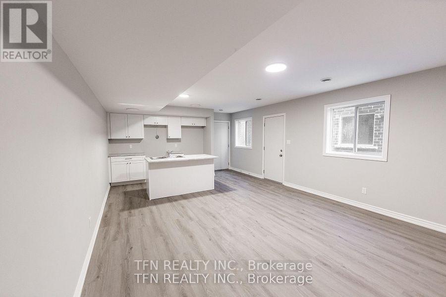 43 Superior Street E, Welland, Ontario  L3B 3G3 - Photo 4 - X12918990