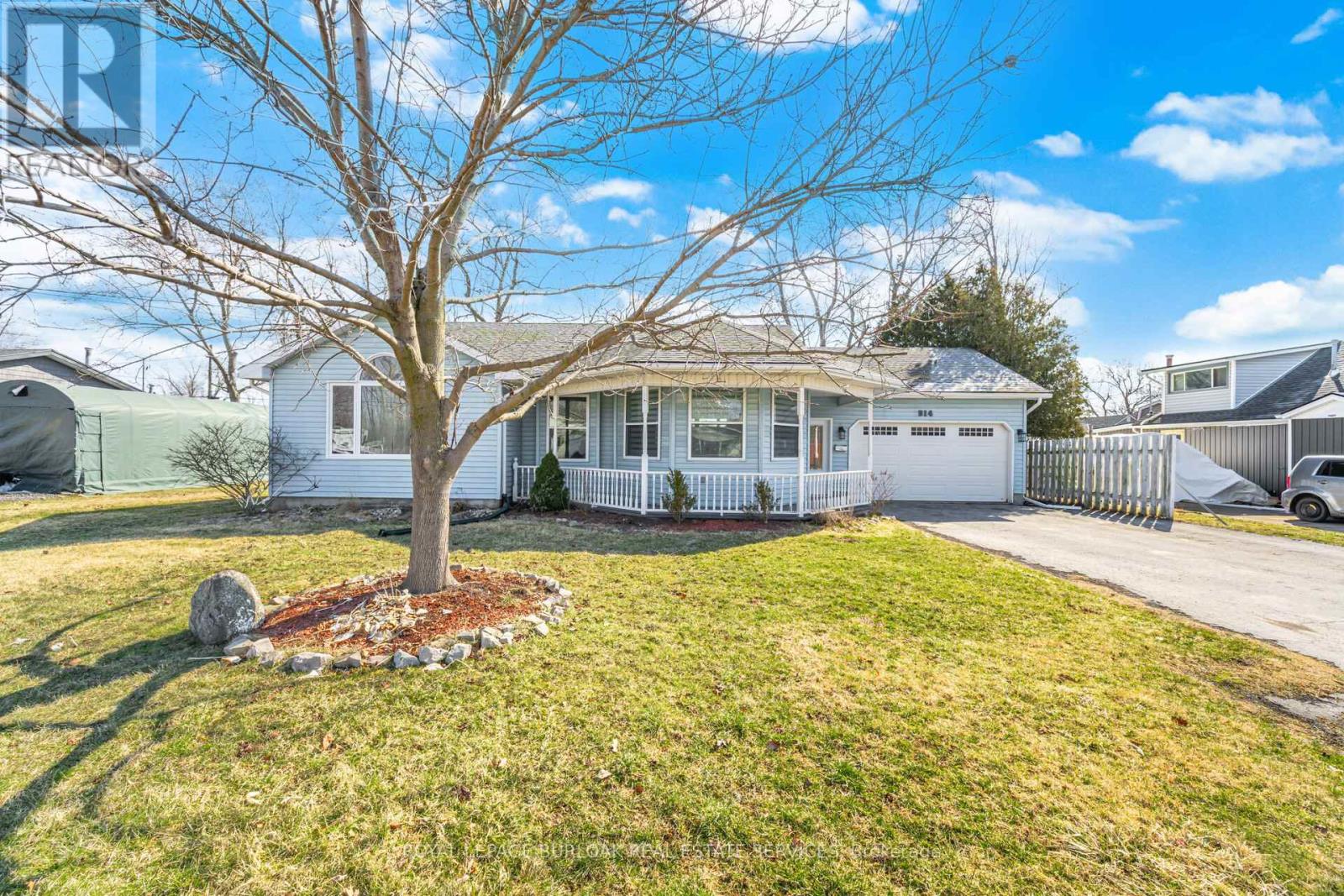 514 Buffalo Road, Fort Erie (Crescent Park), Ontario  L2A 5G8 - Photo 2 - X12919064