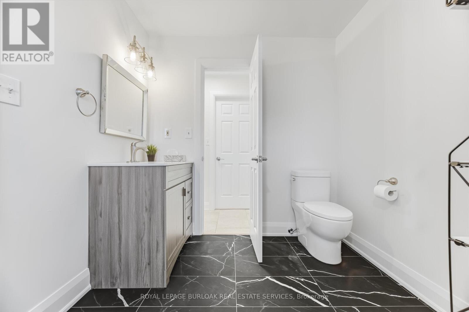 514 Buffalo Road, Fort Erie (Crescent Park), Ontario  L2A 5G8 - Photo 23 - X12919064