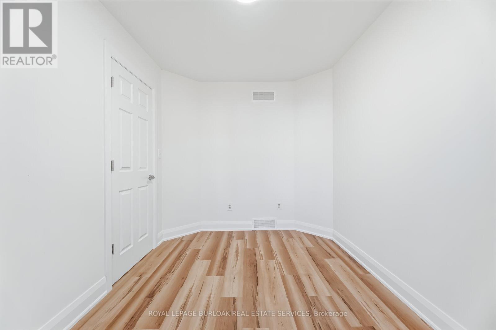 514 Buffalo Road, Fort Erie (Crescent Park), Ontario  L2A 5G8 - Photo 32 - X12919064