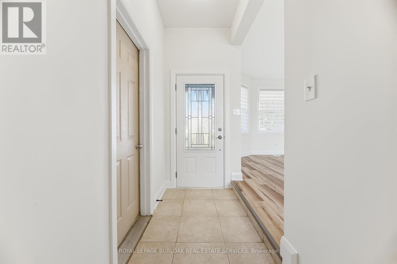 514 Buffalo Road, Fort Erie (Crescent Park), Ontario  L2A 5G8 - Photo 7 - X12919064