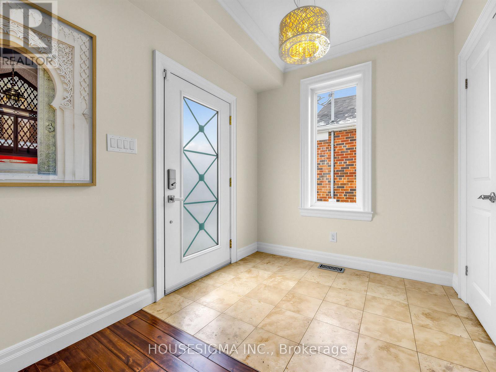 23 Tiago Avenue, Toronto, Ontario  M4B 1Z9 - Photo 11 - E12918728