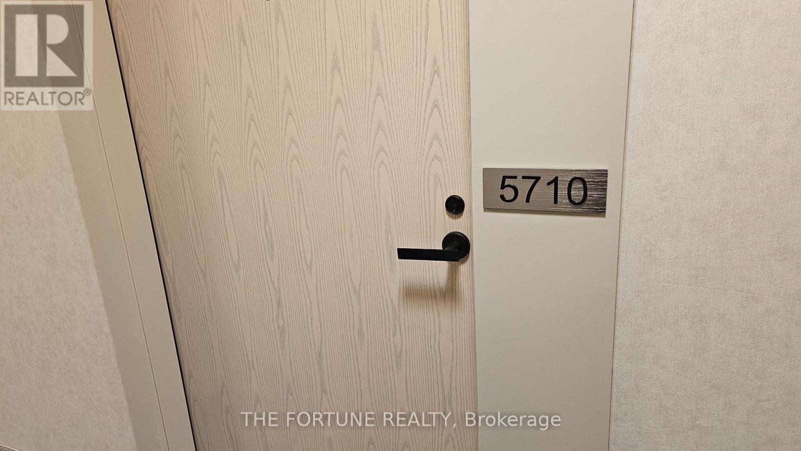 5710 - 8 Interchange Way, Vaughan, Ontario  L4K 0R2 - Photo 6 - N12796516