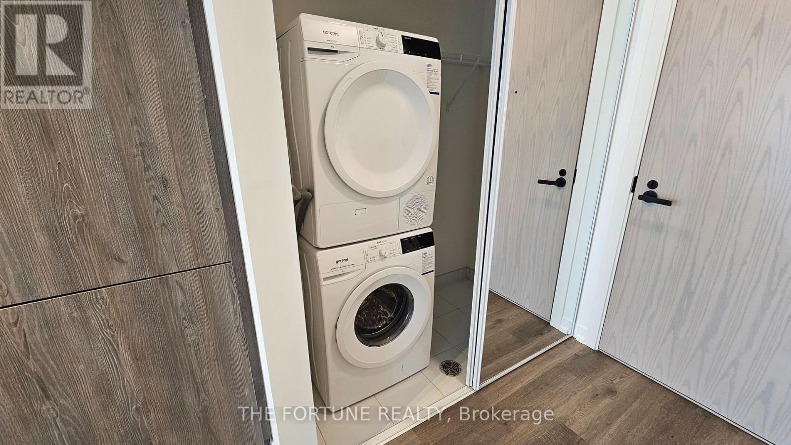 5710 - 8 Interchange Way, Vaughan, Ontario  L4K 0R2 - Photo 17 - N12796516