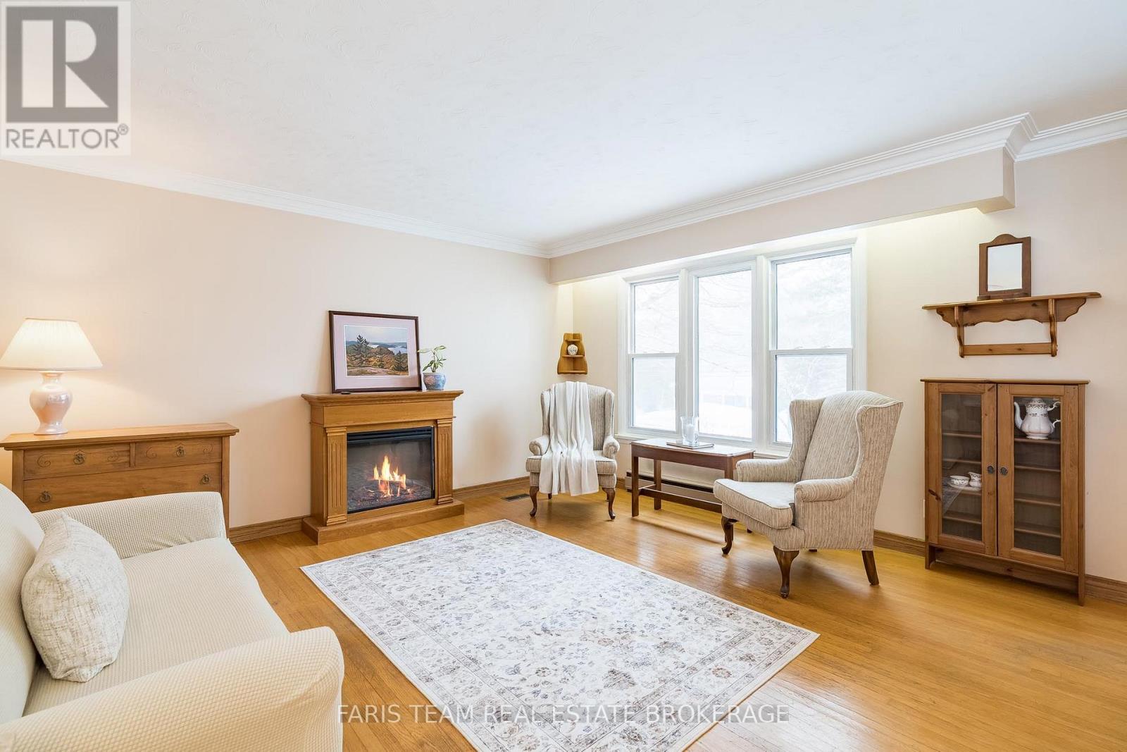 257 Church Street, Penetanguishene, Ontario  L9M 1G6 - Photo 15 - S12914072