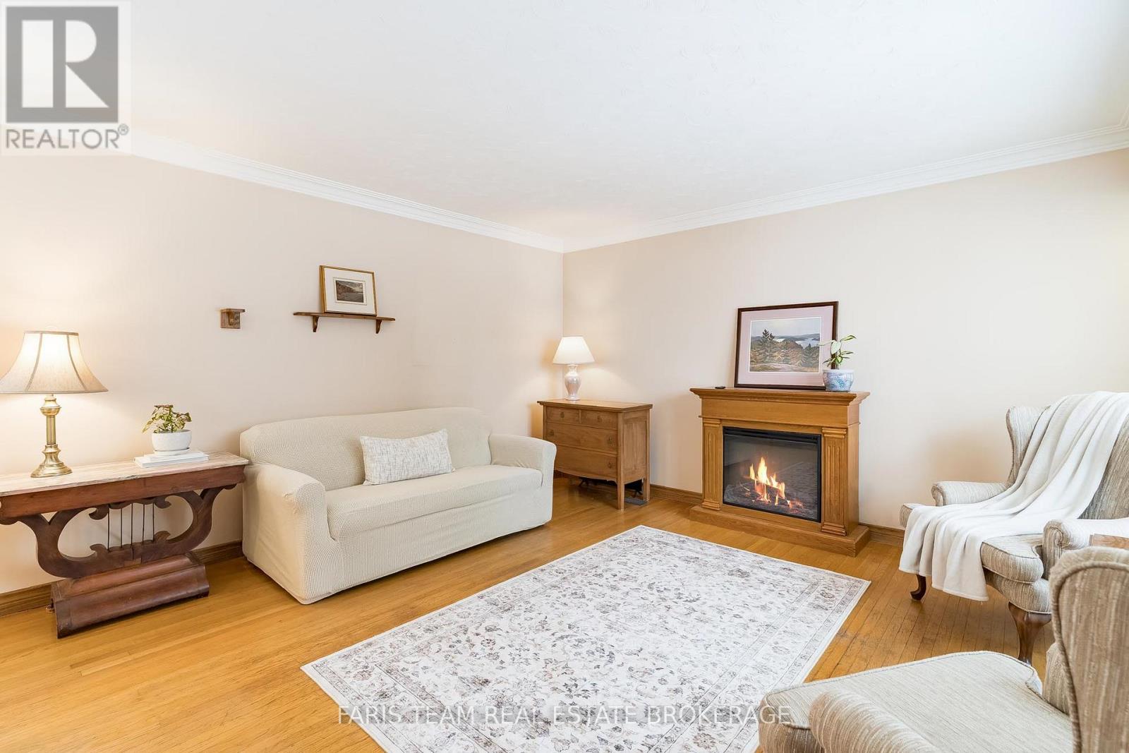 257 Church Street, Penetanguishene, Ontario  L9M 1G6 - Photo 17 - S12914072