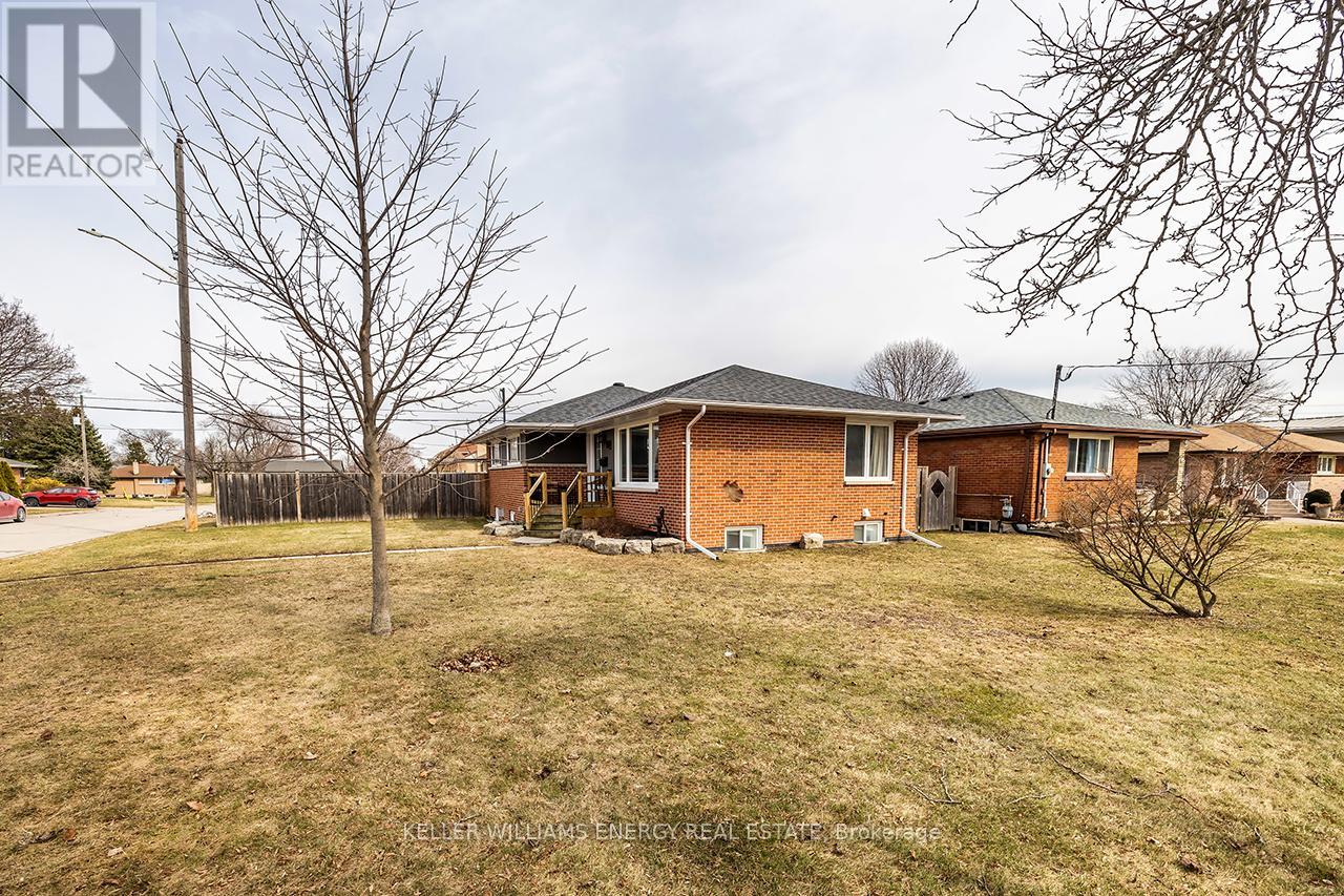 487 Cunningham Avenue, Oshawa, Ontario  L1J 3C1 - Photo 4 - E12918774