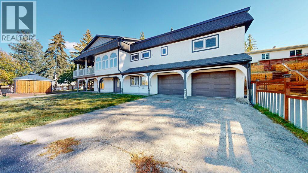 3 21st Avenue S, Cranbrook, British Columbia  V1C 3G9 - Photo 2 - 10380022