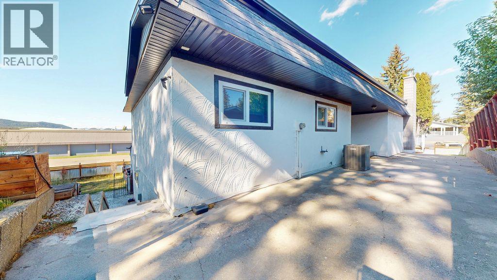 3 21st Avenue S, Cranbrook, British Columbia  V1C 3G9 - Photo 38 - 10380022