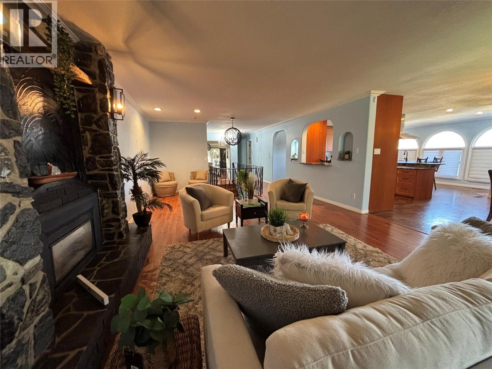 3 21st Avenue S, Cranbrook, British Columbia  V1C 3G9 - Photo 5 - 10380022