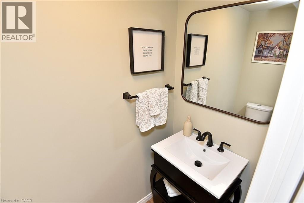 111 Magnolia Crescent, Grimsby, Ontario  L3M 5R5 - Photo 19 - 40814822