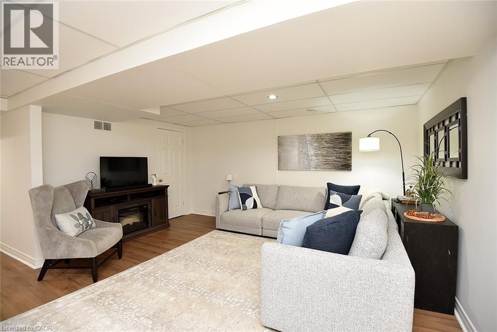 111 Magnolia Crescent, Grimsby, Ontario  L3M 5R5 - Photo 36 - 40814822