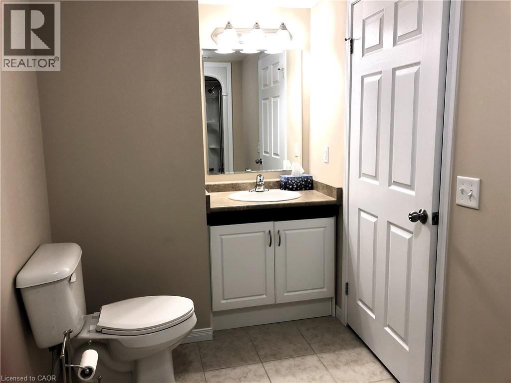 255 Maitland Street Unit# 1d, Kitchener, Ontario  N2R 0C8 - Photo 8 - 40814475