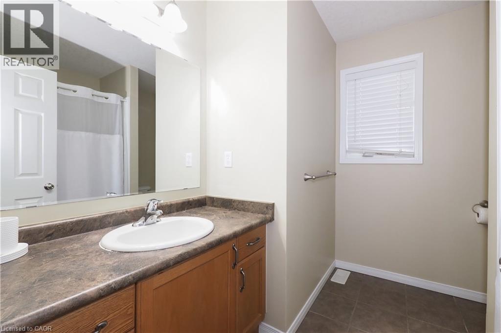 240 Westmeadow Drive Unit# 12b, Kitchener, Ontario N2N 0A1 - Photo 25 - 40813507