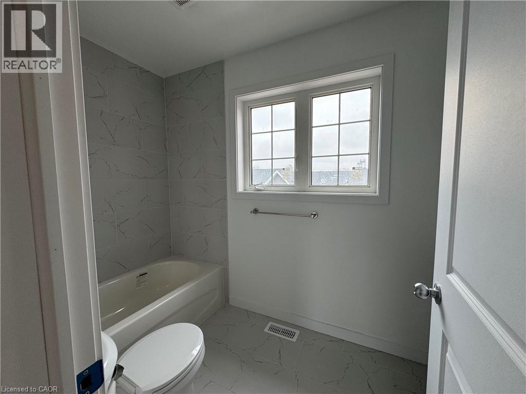 127 Highriver Trail Unit# Main, Welland, Ontario  L3C 0H6 - Photo 22 - 40813279