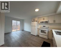 127 HIGHRIVER Trail Unit# Main, welland, Ontario