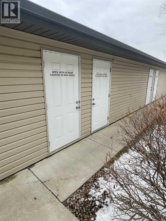 5, 125 Silkstone Road W, Lethbridge, Alberta T1J 3A8 - Photo 3 - A2293721