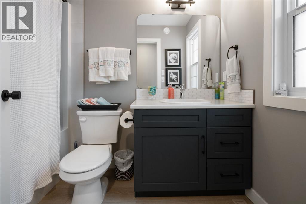 5200 36 Avenue, Camrose, Alberta  T4V 5J2 - Photo 20 - A2261210