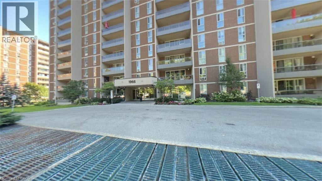 1966 MAIN Street Unit# 306, hamilton, Ontario