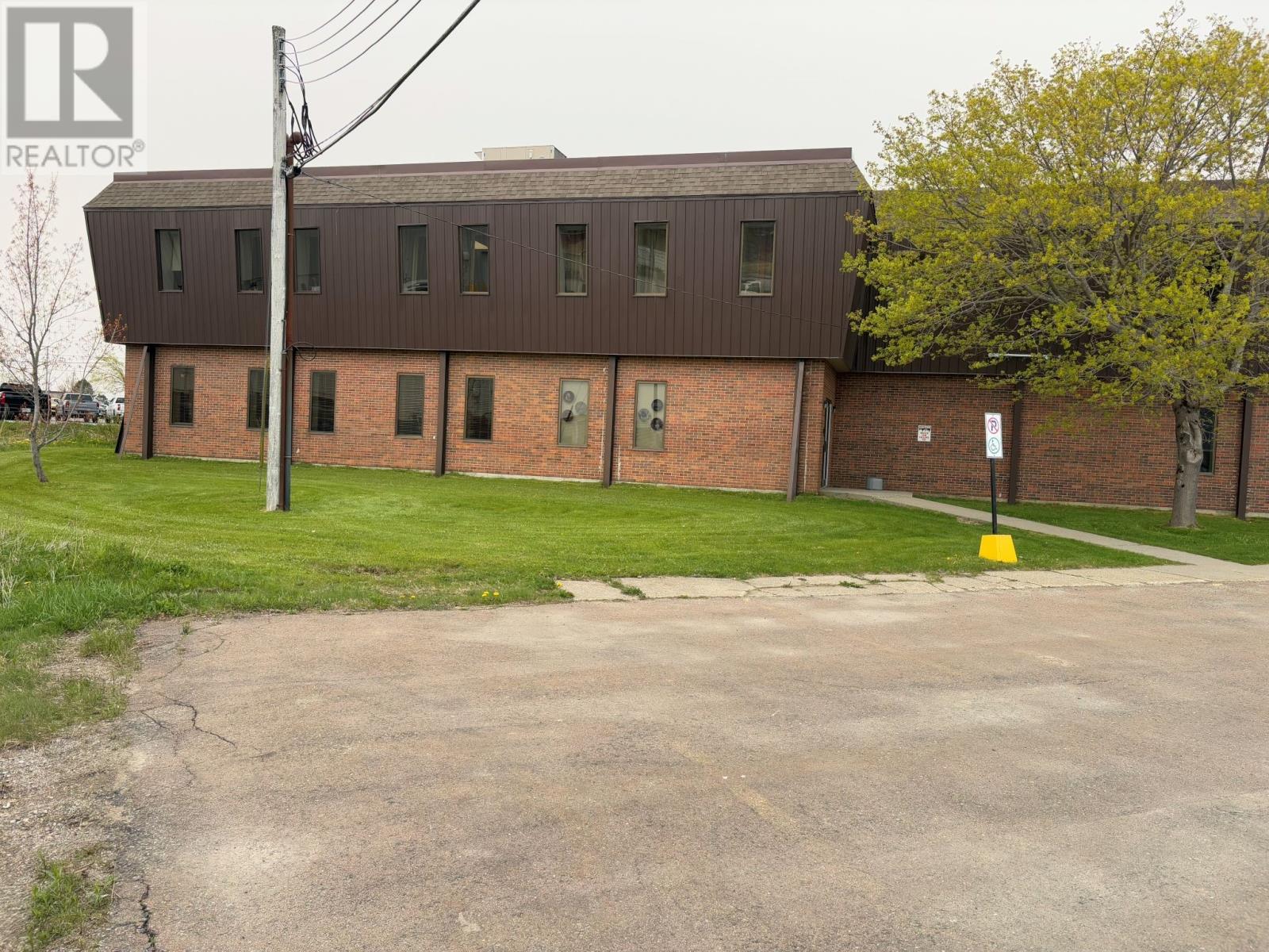 61 Elizabeth Drive, Gander, Newfoundland & Labrador  A1V 1G7 - Photo 4 - 1295538