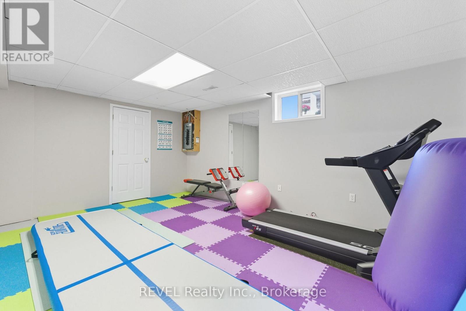 11 Supreme Drive, Hamilton, Ontario  L8W 3V1 - Photo 31 - X12919130