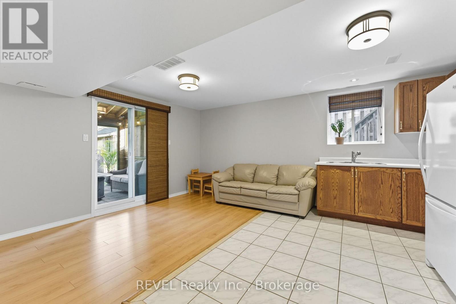 11 Supreme Drive, Hamilton, Ontario  L8W 3V1 - Photo 32 - X12919130