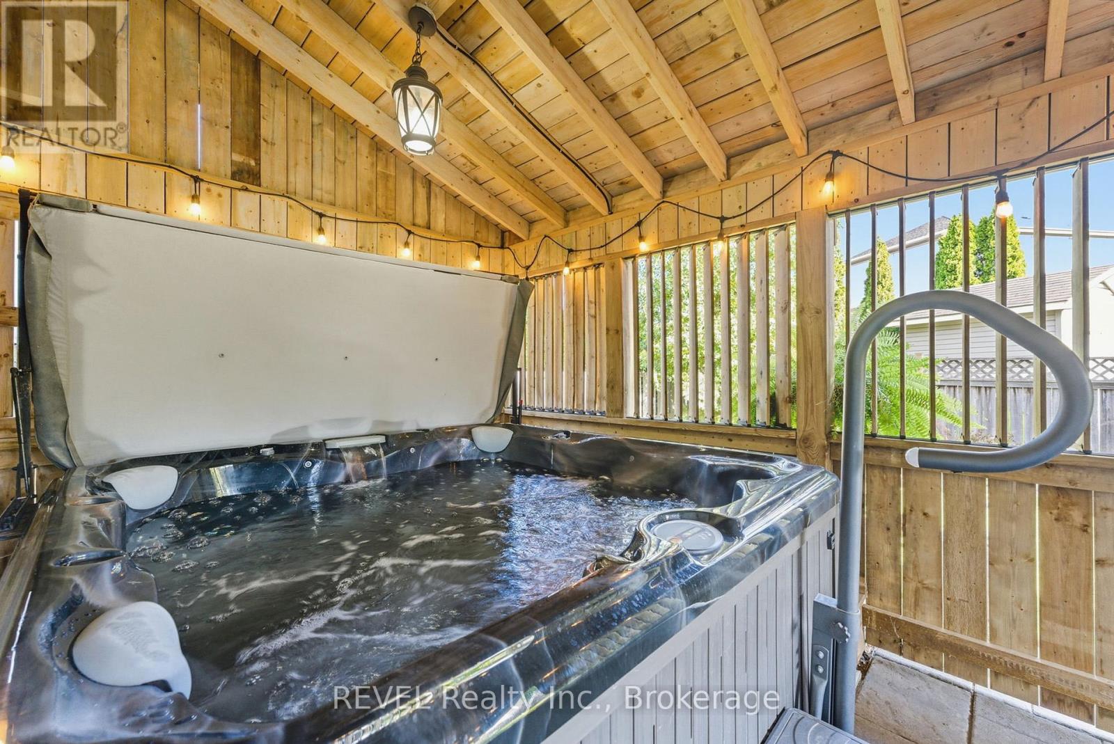 11 Supreme Drive, Hamilton, Ontario  L8W 3V1 - Photo 41 - X12919130