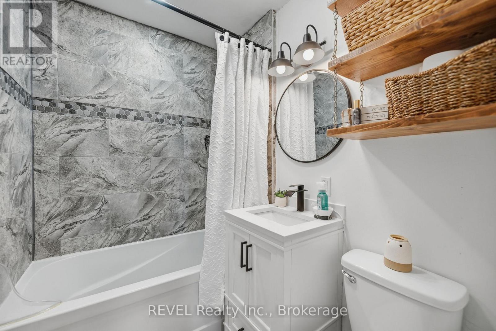 77 Ellen Street, Fort Erie, Ontario L2A 4C9 - Photo 14 - X12919144