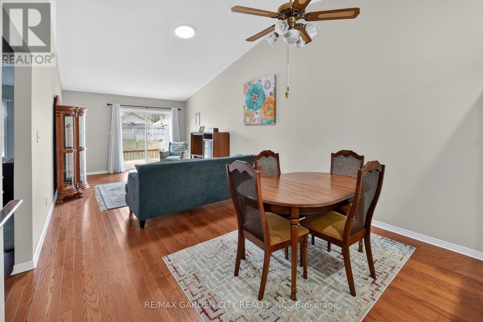 27 - 303 Central Avenue, Grimsby, Ontario  L3M 5L7 - Photo 11 - X12919252