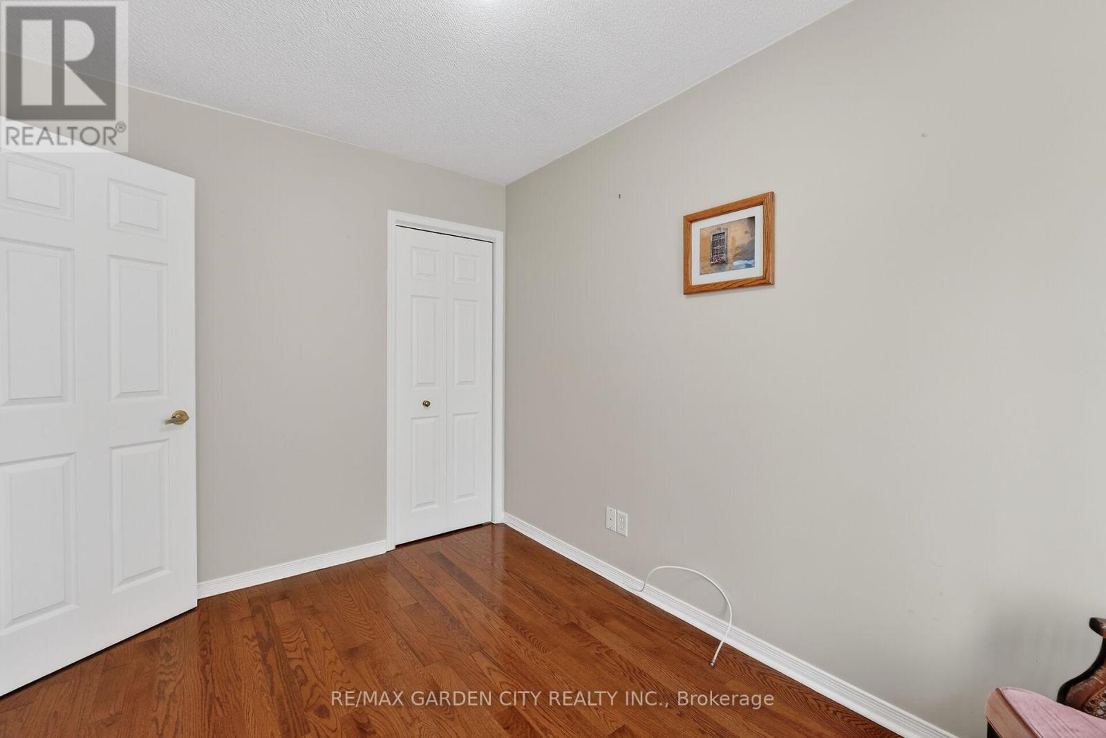 27 - 303 Central Avenue, Grimsby, Ontario  L3M 5L7 - Photo 16 - X12919252