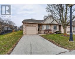 27 - 303 CENTRAL AVENUE, Grimsby, Ontario