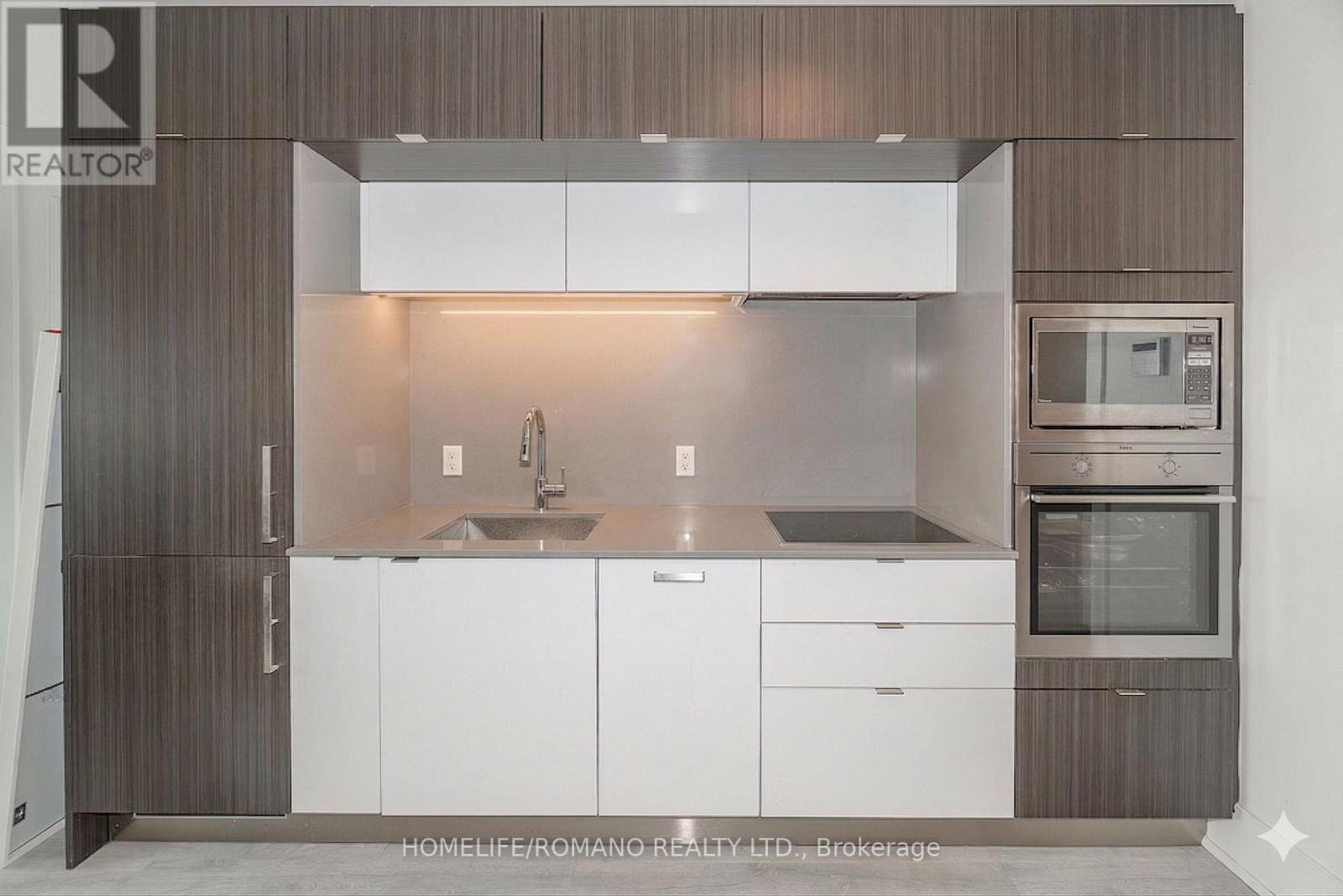 823 - 1 Edgewater Drive, Toronto, Ontario  M5A 0L1 - Photo 8 - C12886848