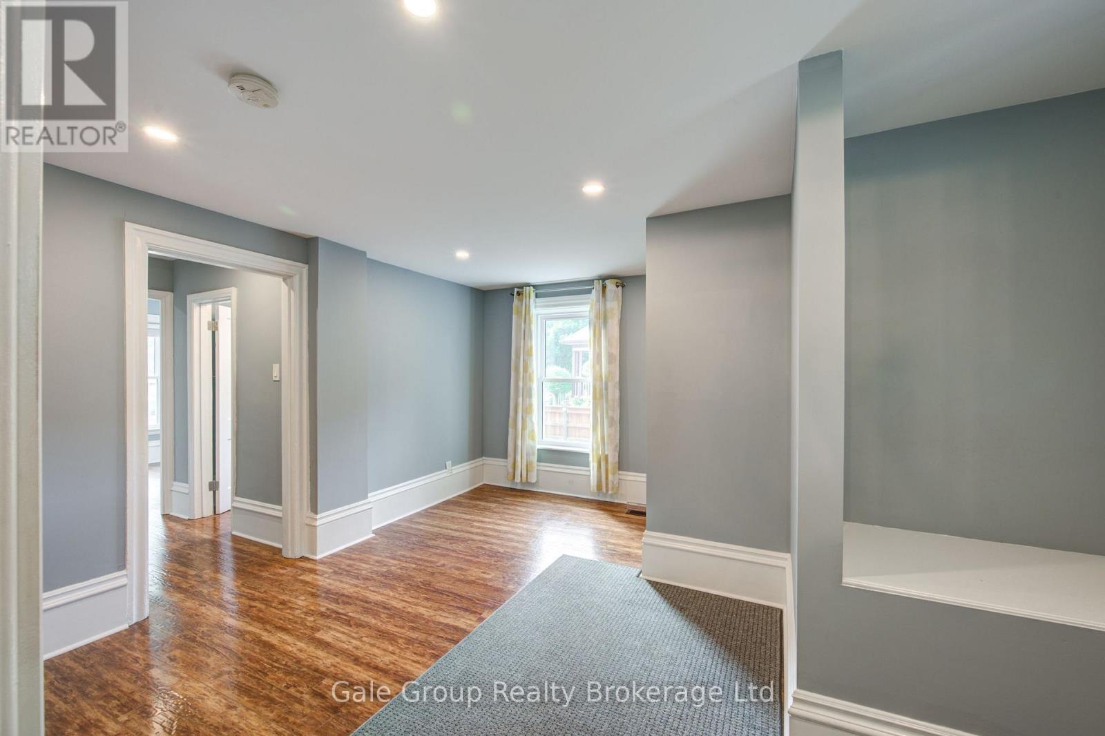 155 Vansittart Avenue, Woodstock, Ontario  N4S 6E7 - Photo 13 - X12919162