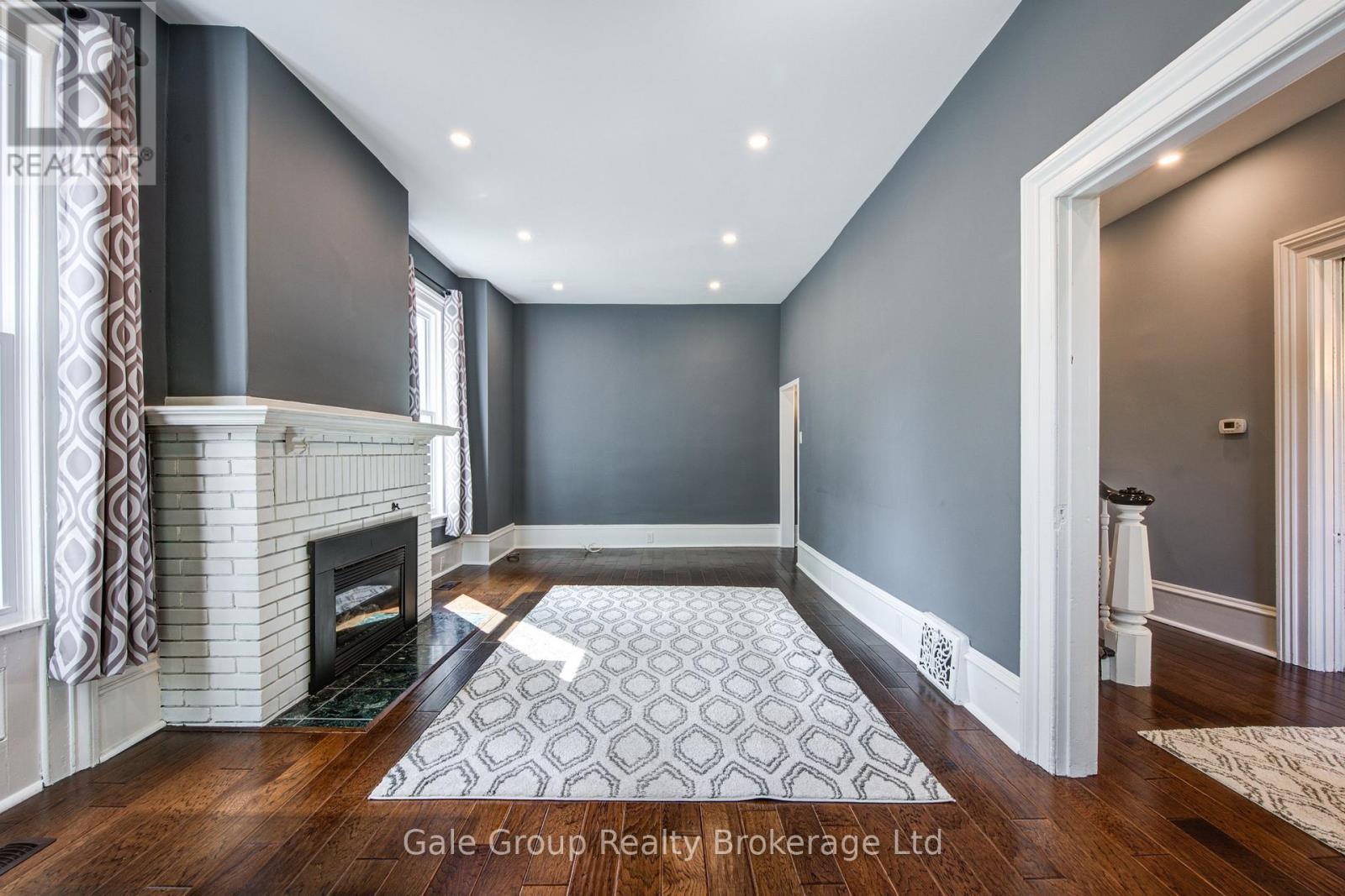 155 Vansittart Avenue, Woodstock, Ontario  N4S 6E7 - Photo 20 - X12919162