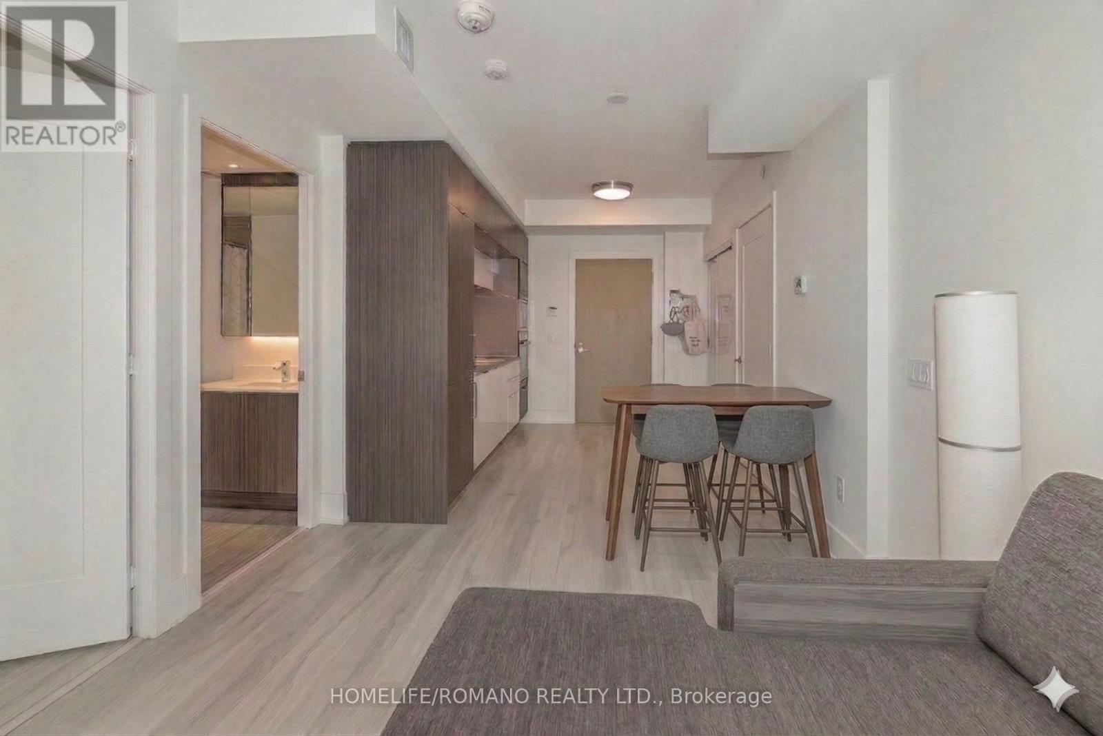 823 - 1 Edgewater Drive, Toronto, Ontario  M5A 0L1 - Photo 6 - C12886848