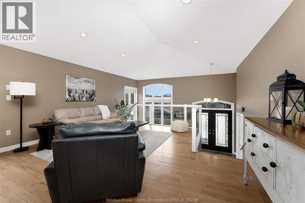 3098 Troup Crescent, Windsor, Ontario  N8R 0A3 - Photo 8 - 26005907
