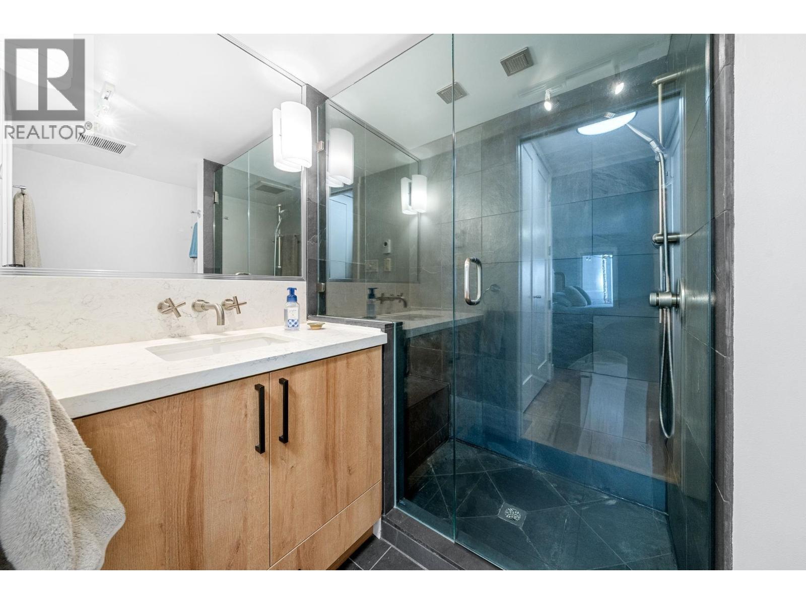 203 1066 W 13th Avenue, Vancouver, British Columbia  V6H 1N2 - Photo 19 - R3103412