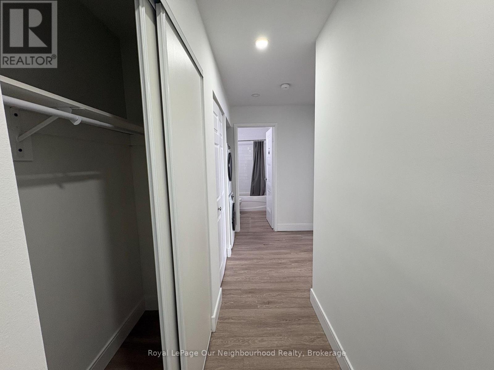 11 - 107 Chandler Drive, Kitchener, Ontario  N2E 1G7 - Photo 6 - X12919104