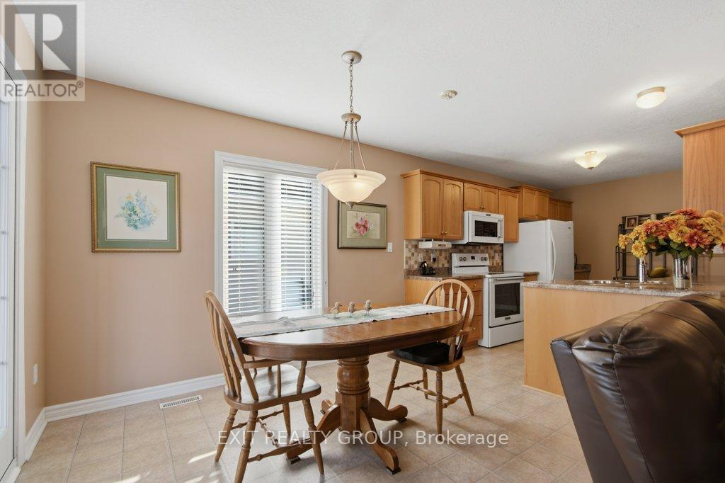 31 Aletha Drive, Prince Edward County, Ontario  K0K 3L0 - Photo 10 - X12919184