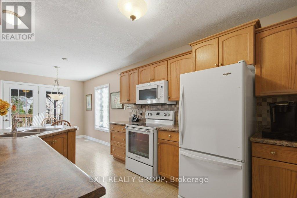 31 Aletha Drive, Prince Edward County, Ontario  K0K 3L0 - Photo 15 - X12919184