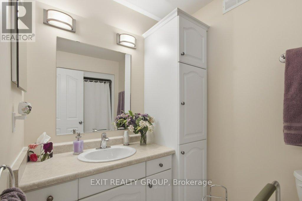 31 Aletha Drive, Prince Edward County, Ontario  K0K 3L0 - Photo 21 - X12919184