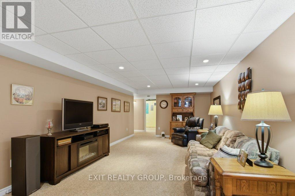 31 Aletha Drive, Prince Edward County, Ontario  K0K 3L0 - Photo 23 - X12919184
