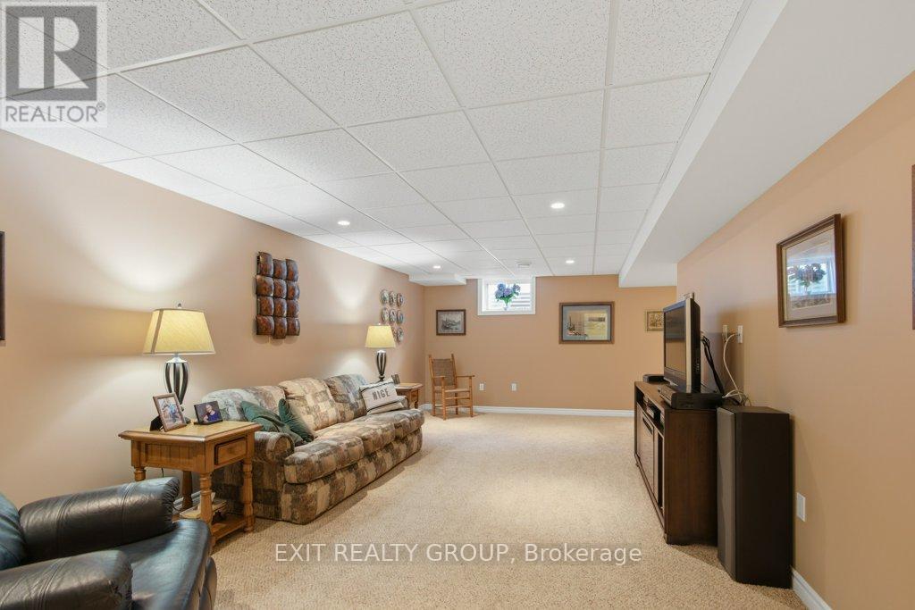 31 Aletha Drive, Prince Edward County, Ontario  K0K 3L0 - Photo 24 - X12919184