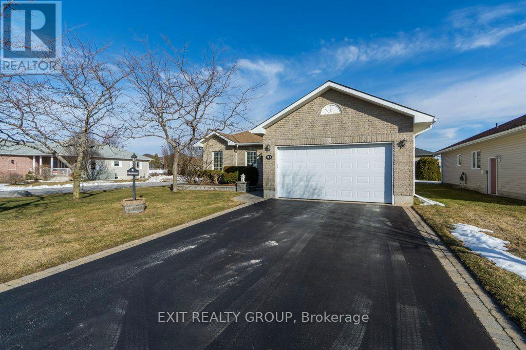 31 Aletha Drive, Prince Edward County, Ontario  K0K 3L0 - Photo 3 - X12919184