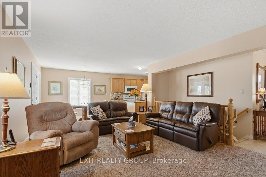 31 Aletha Drive, Prince Edward County, Ontario  K0K 3L0 - Photo 8 - X12919184