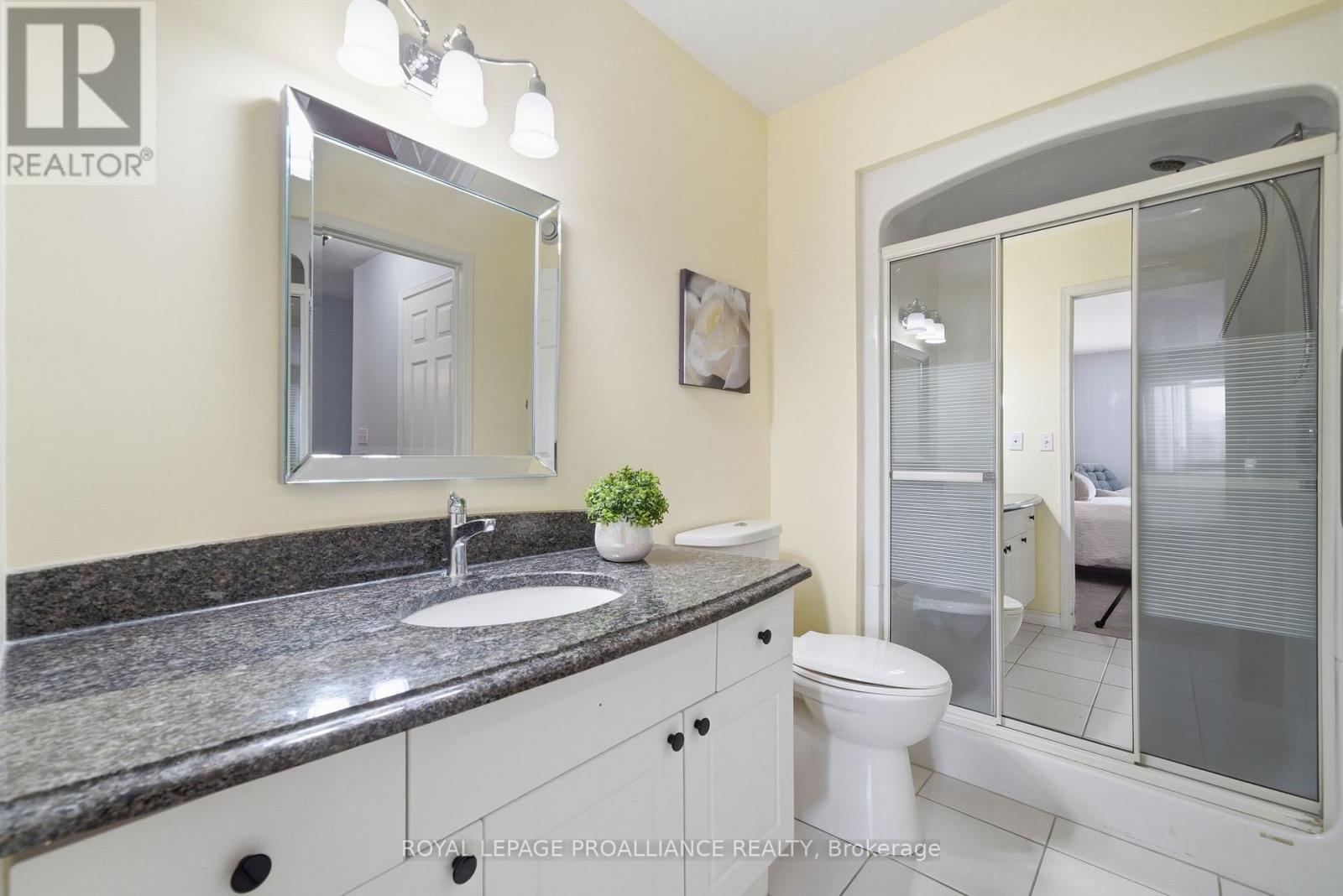 17 Pinegrove Court, Belleville, Ontario  K8N 5X9 - Photo 21 - X12919198