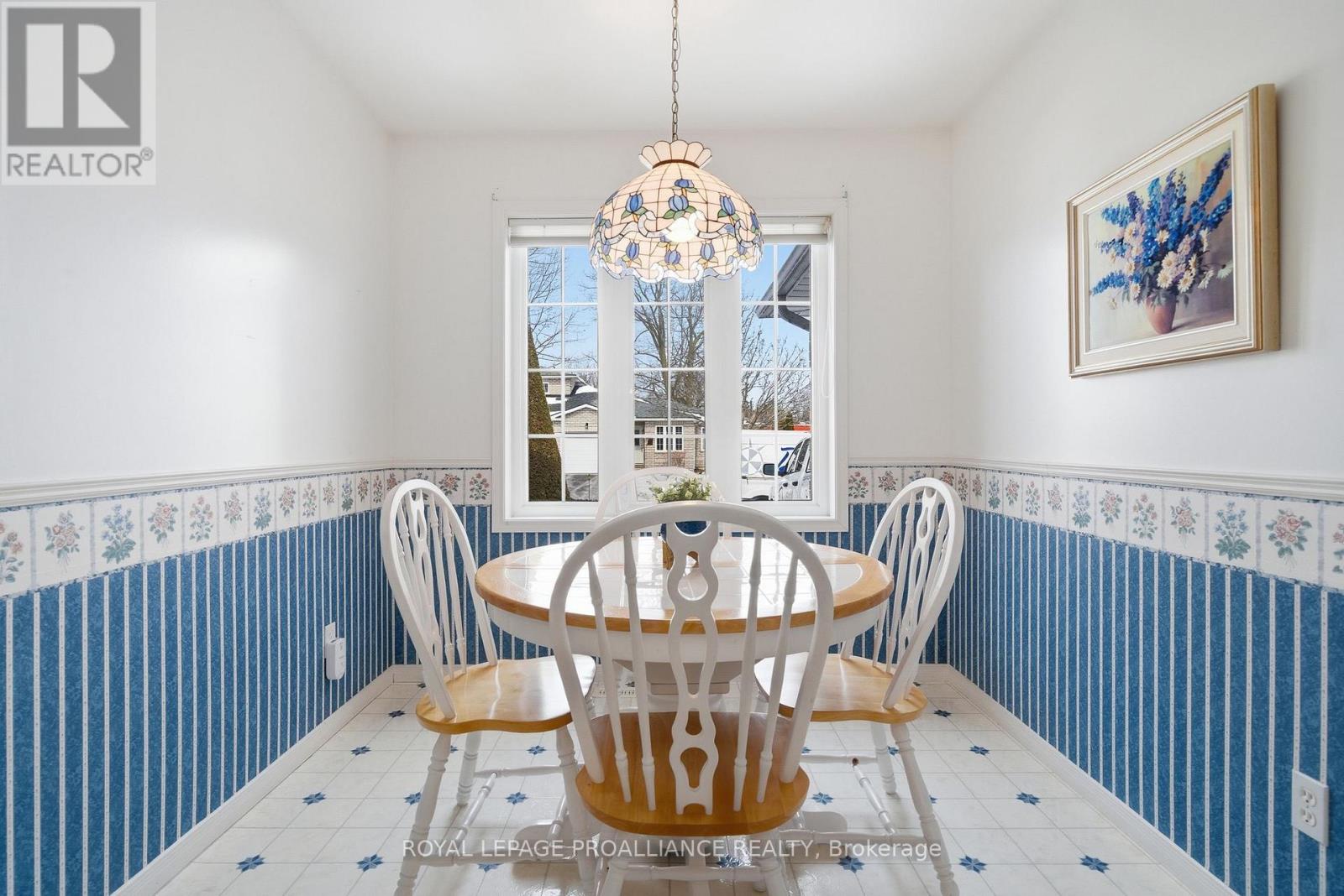 17 Pinegrove Court, Belleville, Ontario  K8N 5X9 - Photo 7 - X12919198